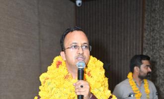 Rajesh Agrawal, President of the Hotel Association, Gaurav, Senior Vice President.